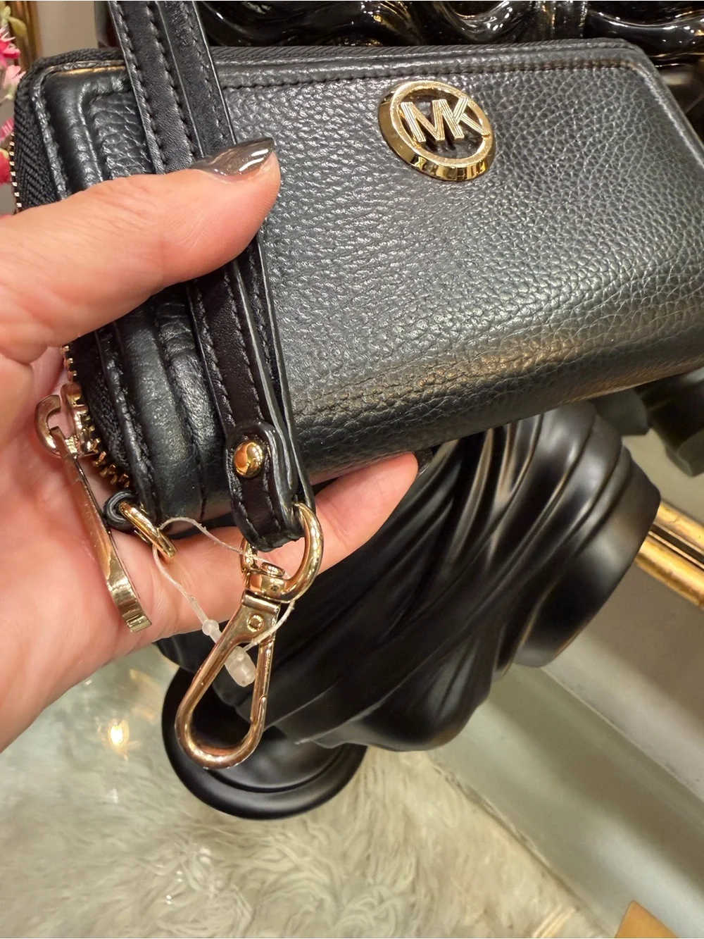 Michael Kors NWT Black Pebbled Leather Wristlet Wallet gold hardware $178 MSRP